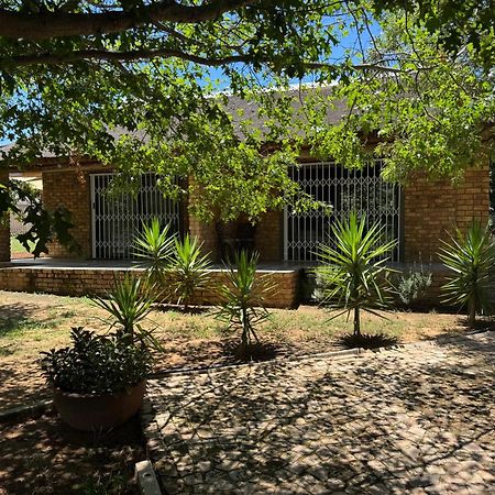 Sunset Guesthouse And Venue Cullinan Meule Exterior photo