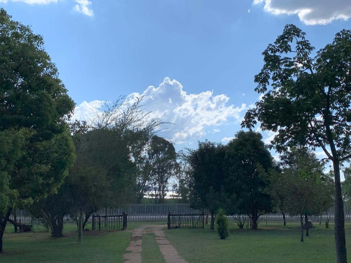 Sunset Guesthouse And Venue Cullinan Meule Exterior photo