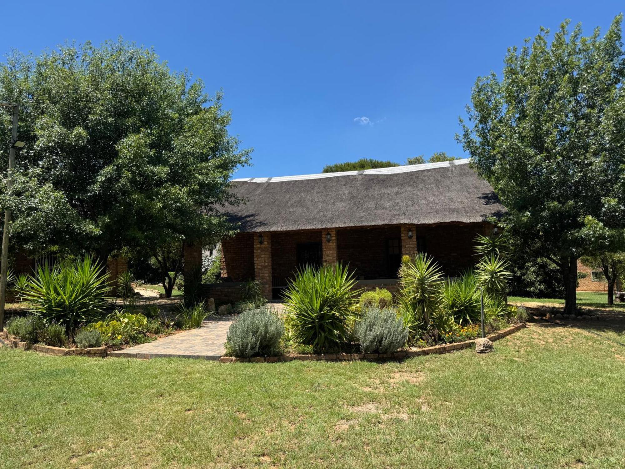 Sunset Guesthouse And Venue Cullinan Meule Exterior photo